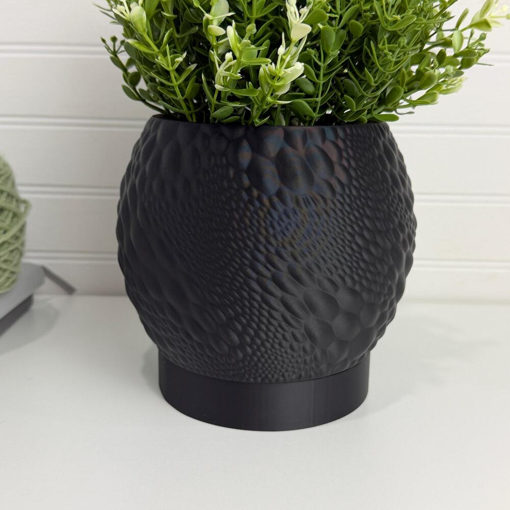 Gato Planter, Tabletop Indoor Plant Pot with Drip Tray, Organic Moon Texture